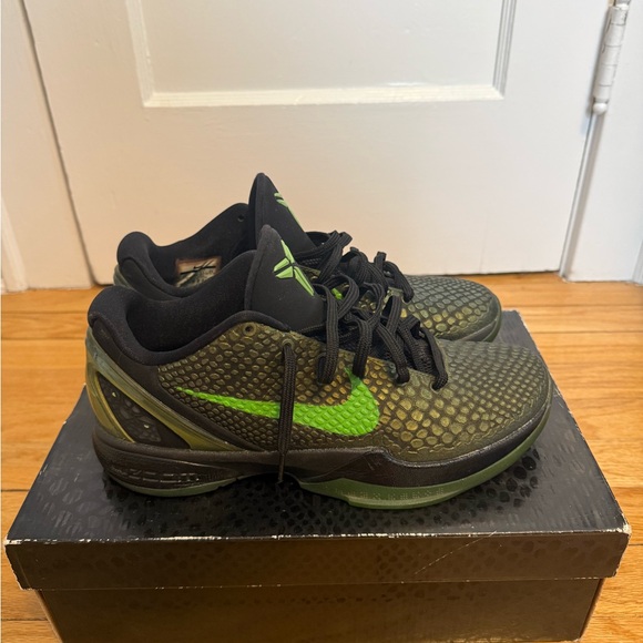 Nike Zoom Kobe VI 6 Supreme Rice Men’s Size  8 446442 301
